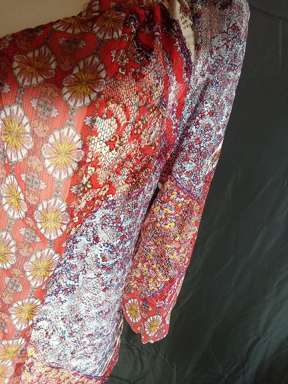 fig and flower Red Mixed-Print Button Down Blouse - Picture 4 of 7